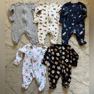 Bundle of 5 footie pajamas with zipper closure. Gender neutral. Fun themes.